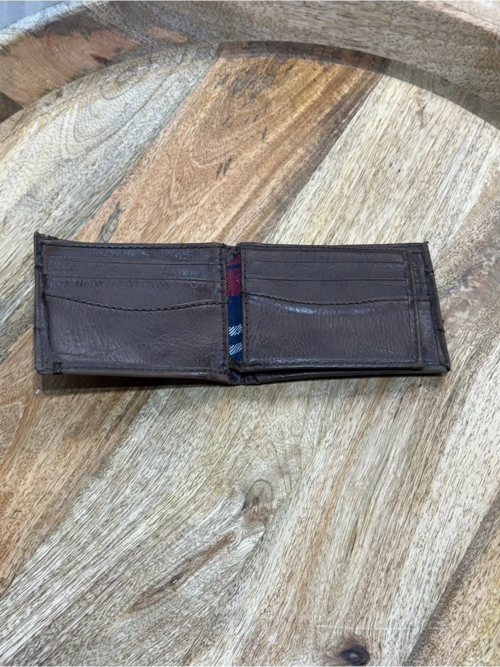 Distressed Levi’s Men’s Brown Bifold Wallet Plaid Interior